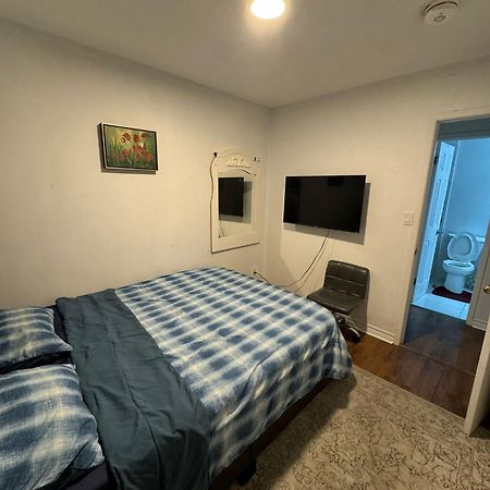 28 Bingham Road Hotell Brampton Eksteriør bilde