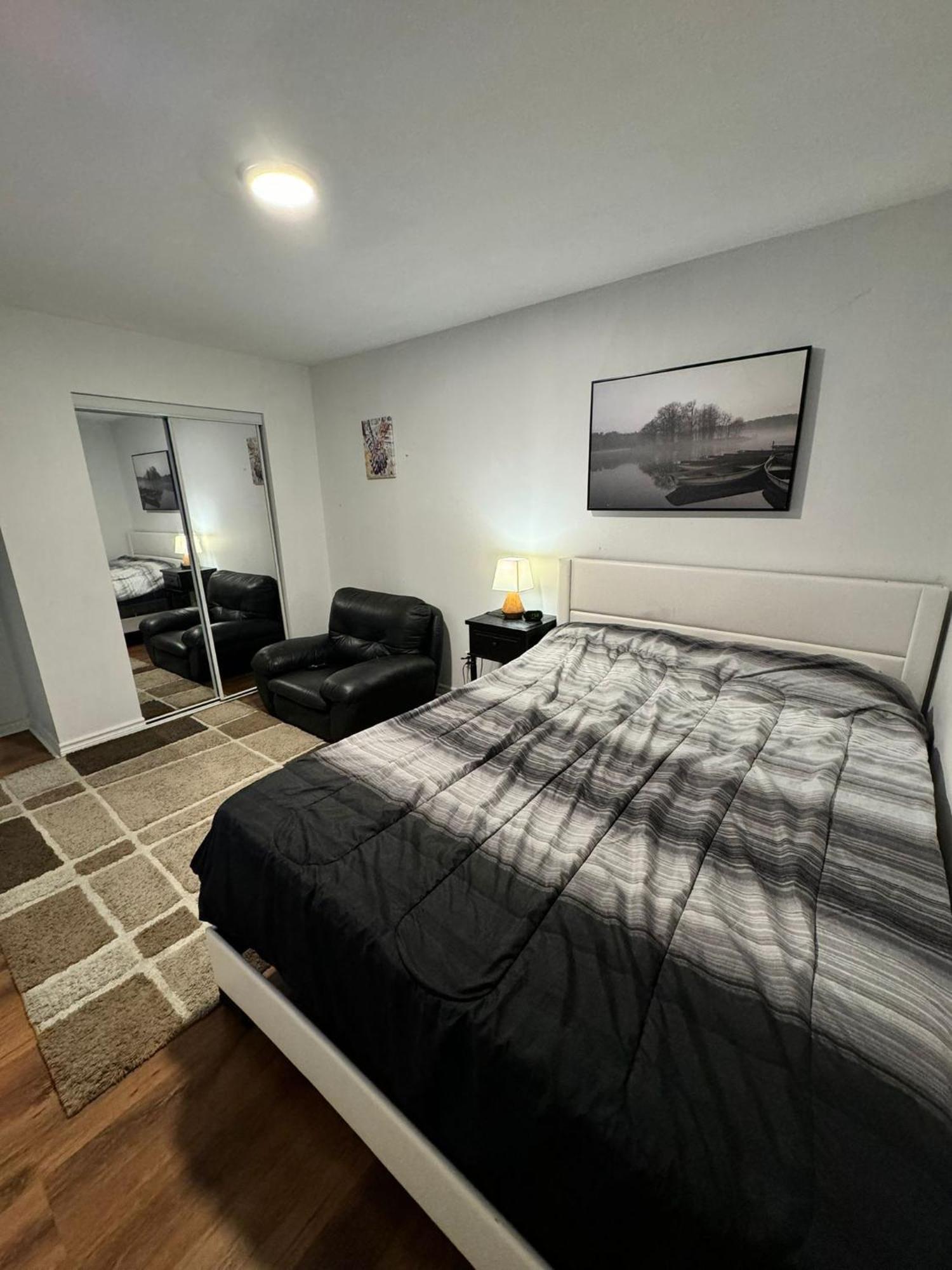 28 Bingham Road Hotell Brampton Eksteriør bilde