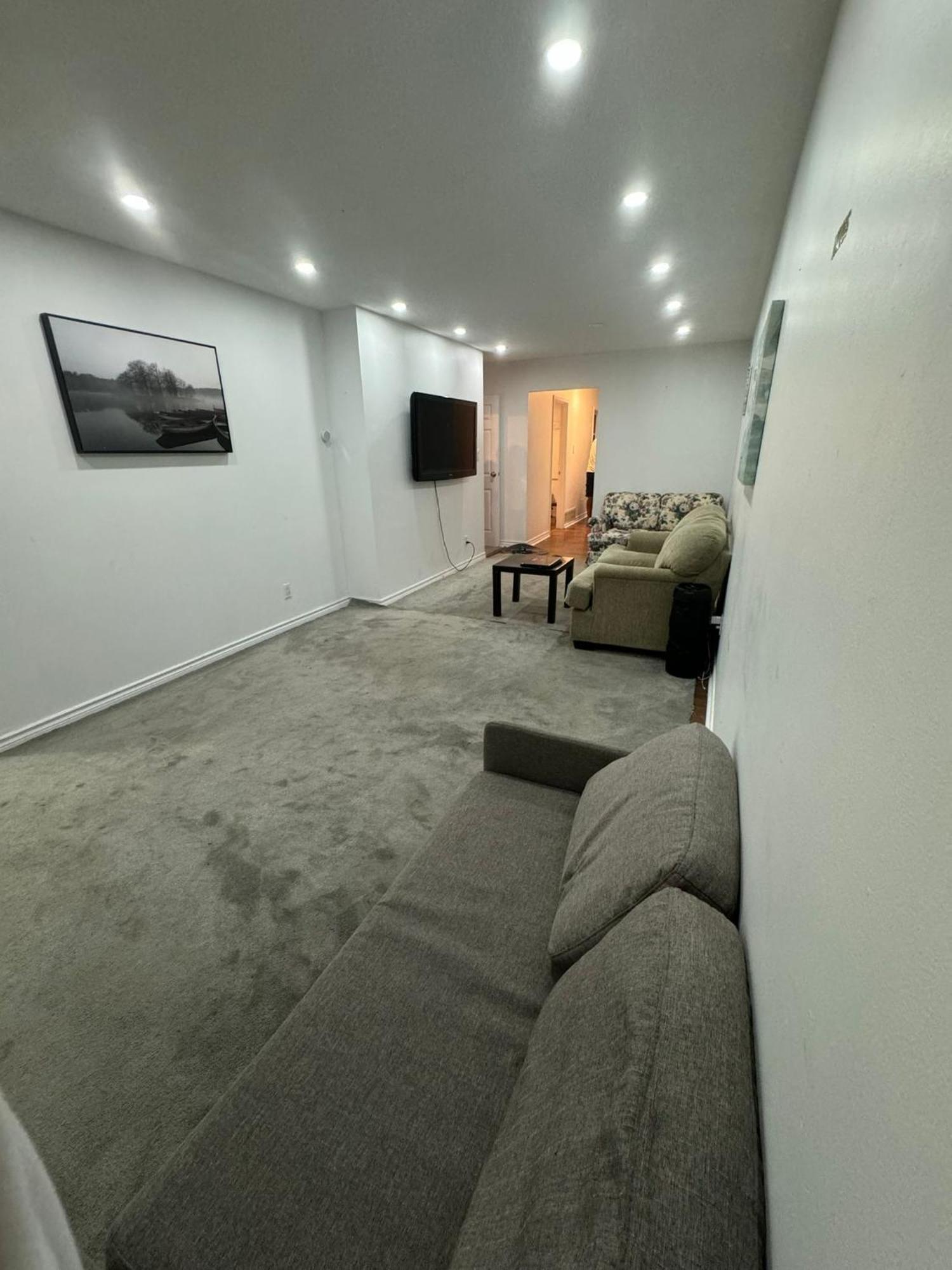 28 Bingham Road Hotell Brampton Eksteriør bilde
